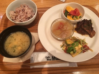 cafe-and-meal-muji2