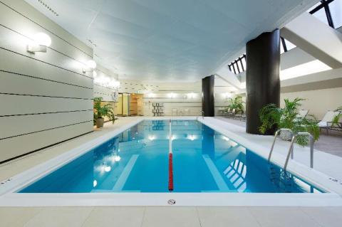 hilton-tokyo_pool