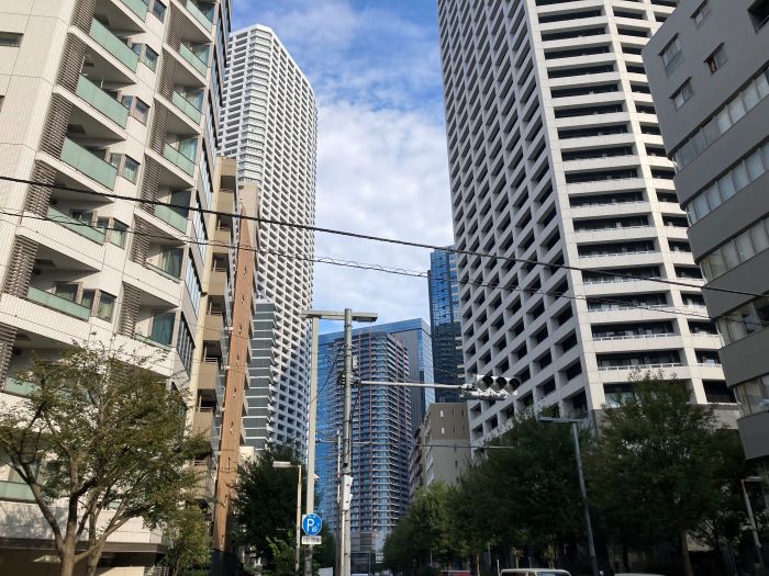 新宿西口タワマンに住む２